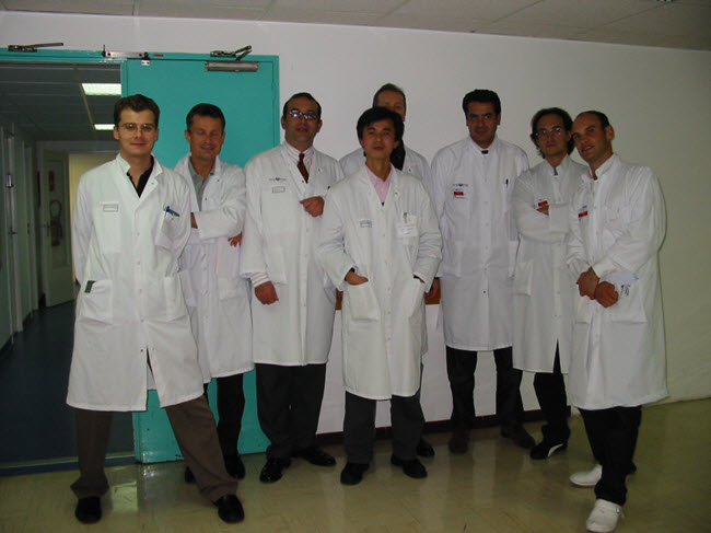 bac-si-thuan-tai-armand-trousseau-pari-phap