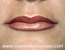 đôi môi mỏng